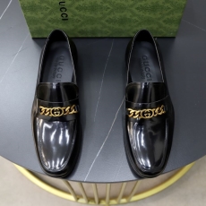 Gucci Leather Shoes